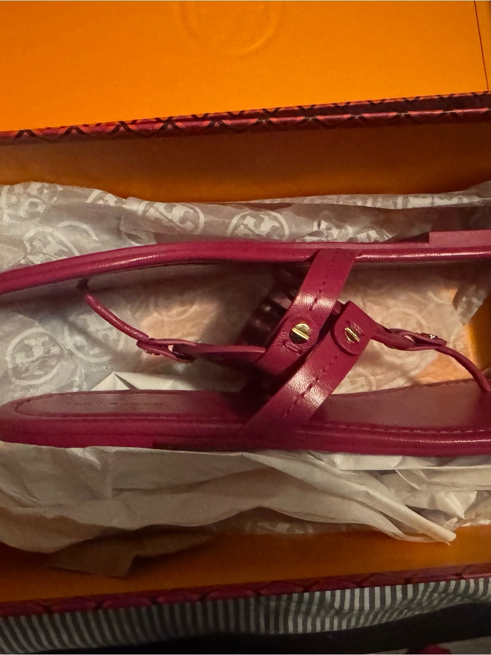 Tory Burch Fuchsia Leather Miller Sandals RARE- RETIRED - Picture 5 of 6